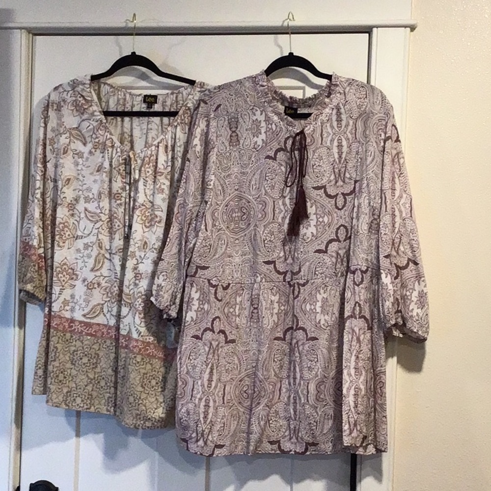 2 for the price of 1!   LEE pullover shirts!